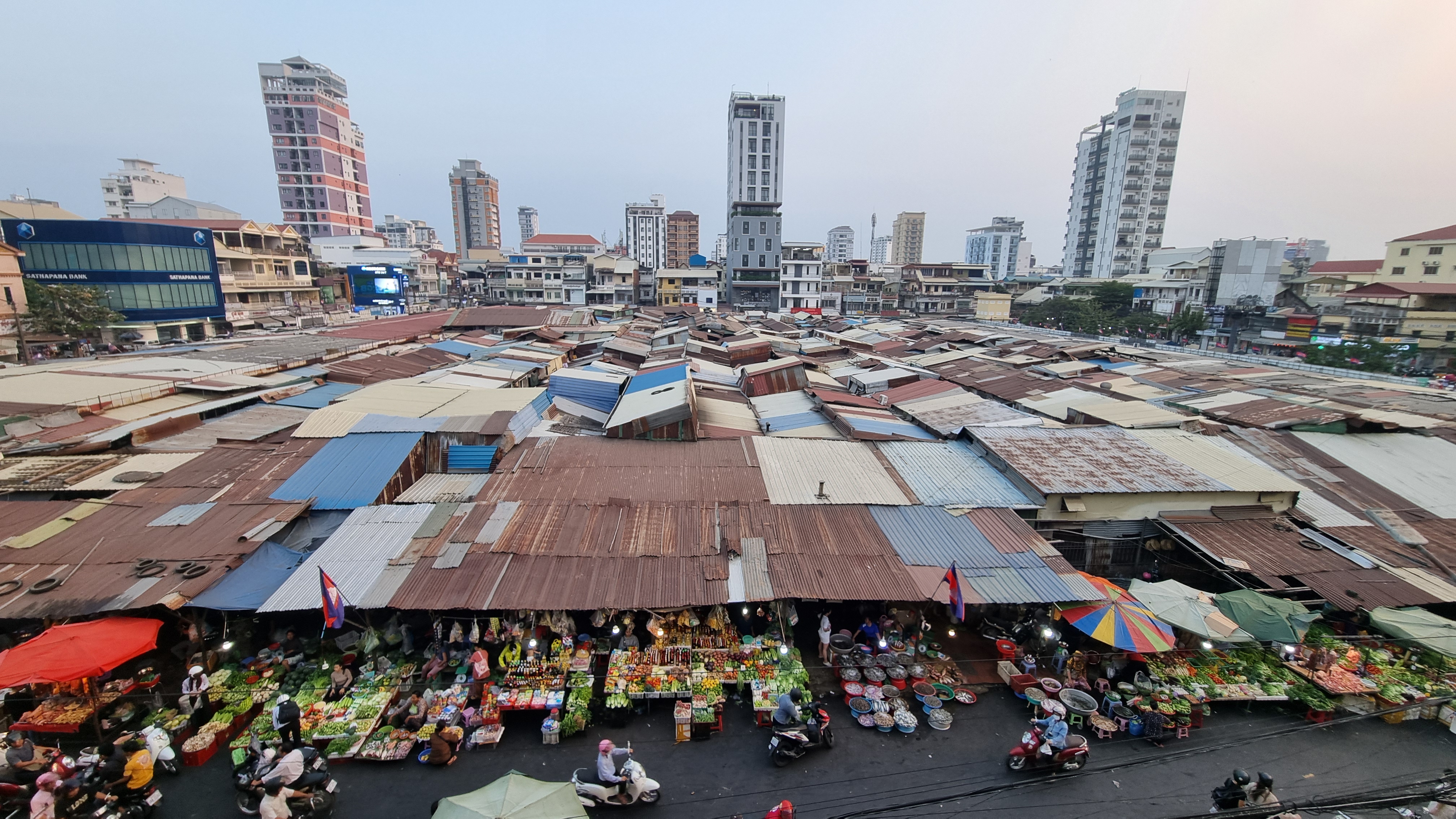 ទេសភាពប្រចាំថ្ងៃ